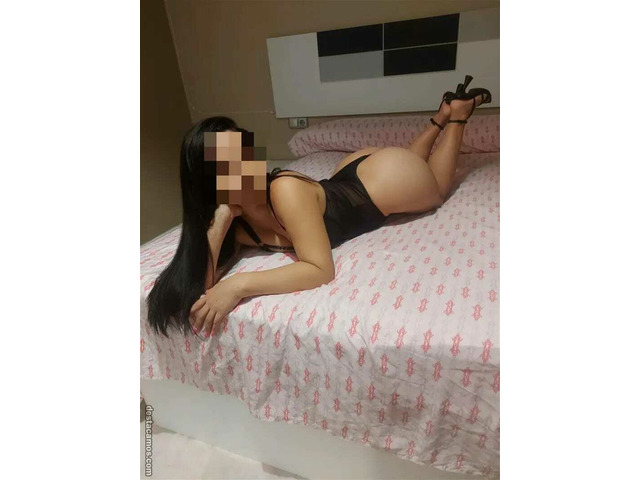 HAMBRIENTA Y CON DESEO DE UNA BUENA POLLA