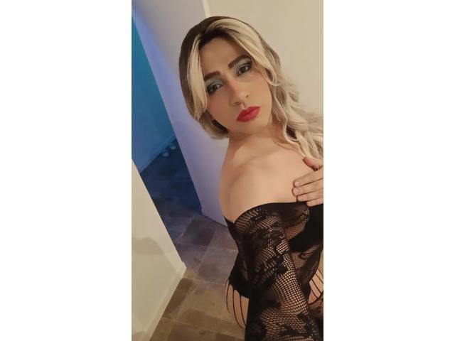 ANGELA BELLEZA TRANS LATINA