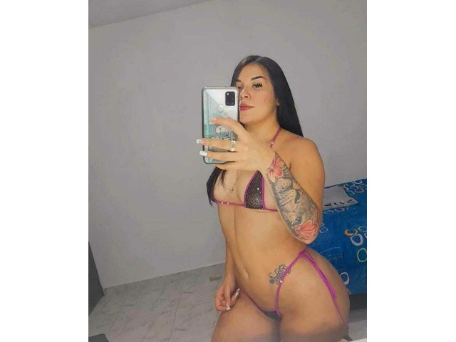 PENETRAME FUERTE Y HAZ QUE ME CORRA A CHORROS