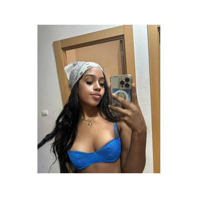 Trans mulata con rico culo y buena polla