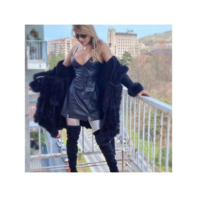 ANTHONELLA TU COMPAÑIA POLLONA Y FIESTERA
