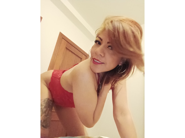 LUCIA  PIEL DE SEDA, MUY COMPLETA 24 H 