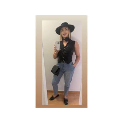 trans muy guapa y femenina