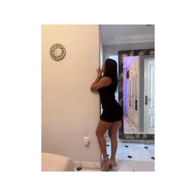 Roxana belleza Latina única para ti