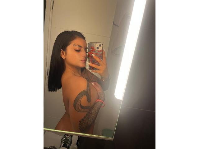 VALERIA  HERMOSA MUJER COLOMBIANA