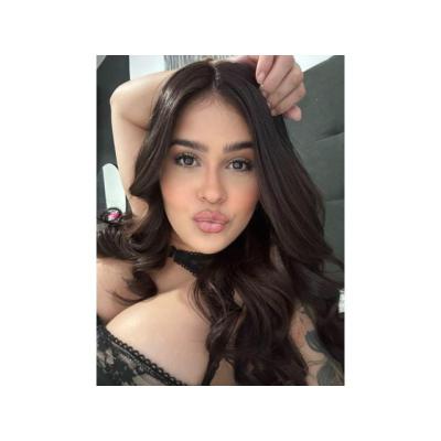 Nicol exclusiva Latina VIP llámame