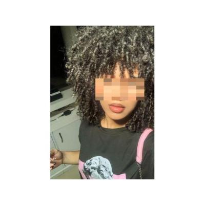 Yadira estupenda Puertorriqueña