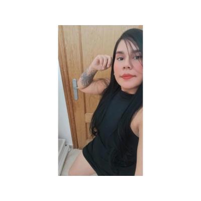 GRUPO DE AMIGAS BIEN ARDIENTES