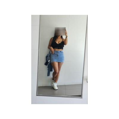 JOVENCITA  SENSUAL Y JUGUETONA