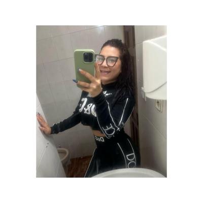 Daniela linda venezolana novata en elche