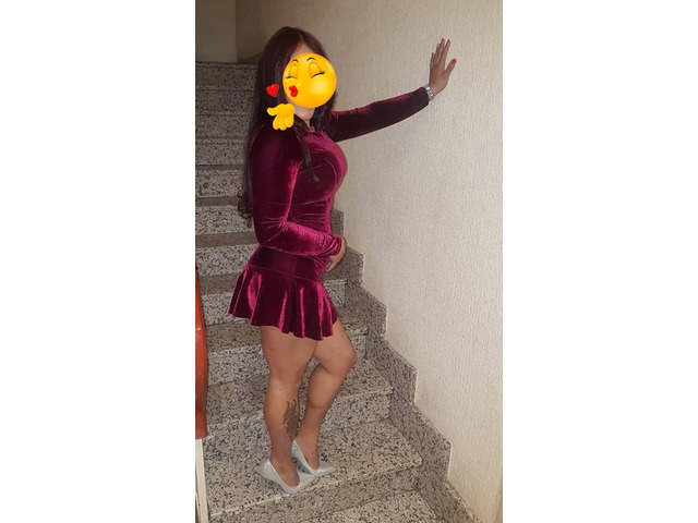 Luna morenaza latina muy caliente