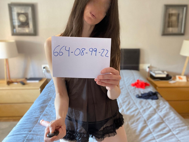 CHICA MUY GUARRA CON MORBOS