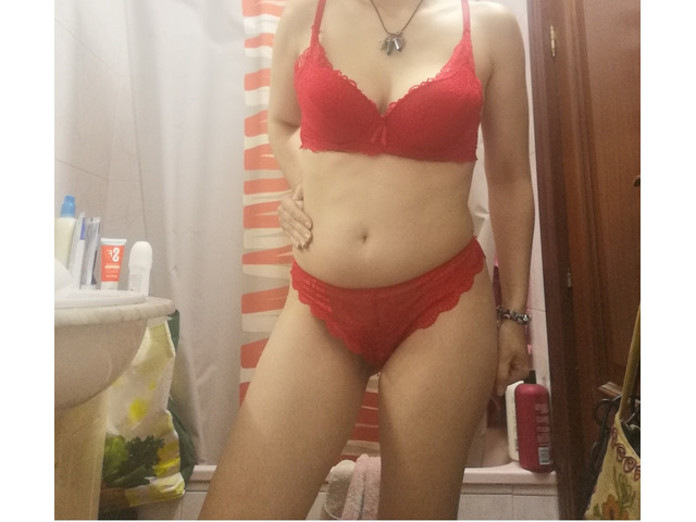 Lucia Ofrece Noche Entera Placentera