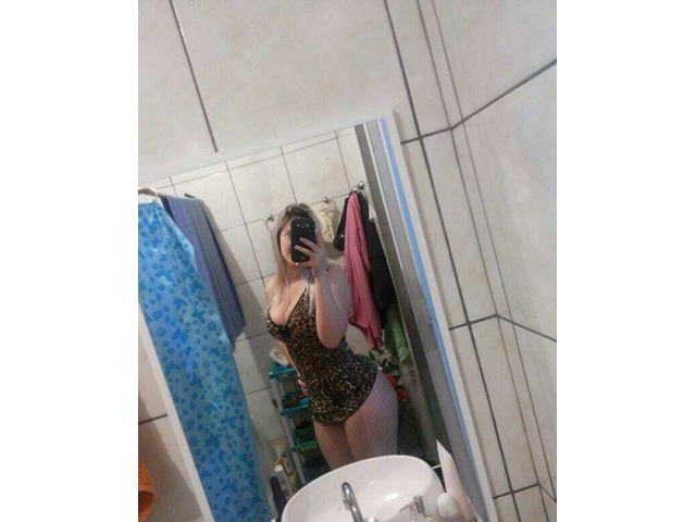VIDEO LLAMADA POR WHATSAPP. . 631959722