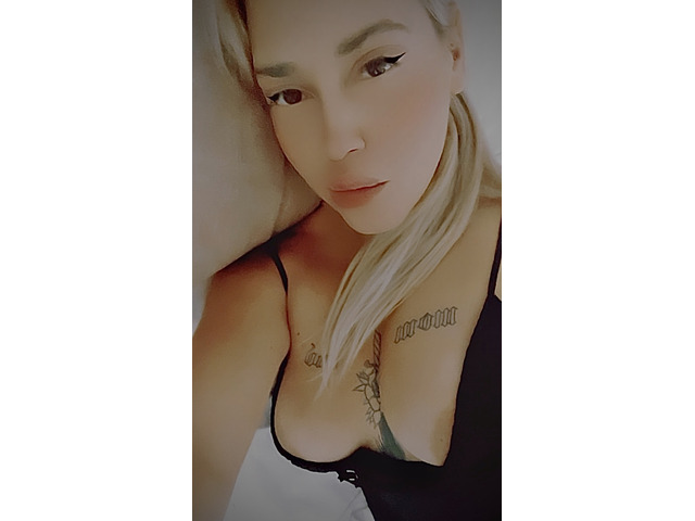 Martita madrileña rubia caliente y elegante
