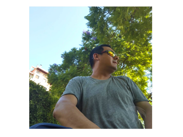 LATINO RECIEN LLEGADO: MASAJISTA Y COMPAÑIA