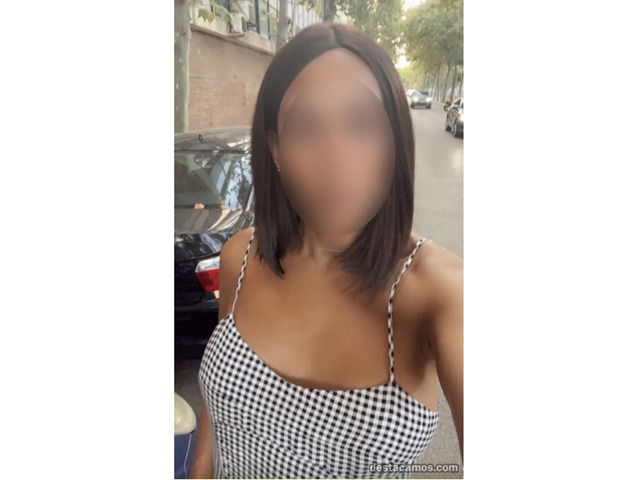 Debora colombiana con ganas de conocer