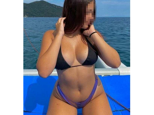 BELLA, SEXY Y ENCANTADORA