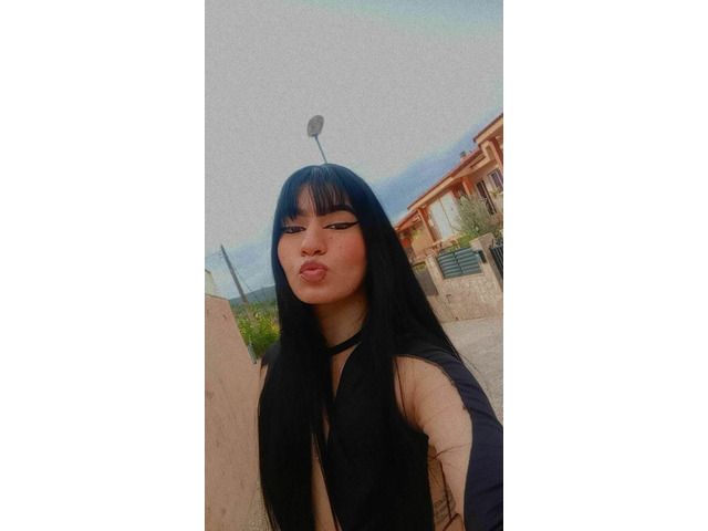 Juli encanto y elegancia