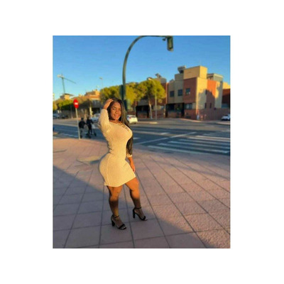 MULATA DE ENCANTO CACHONDA Y FIESTERA.