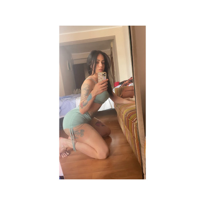 Novedad Yasmin guapa y femenina