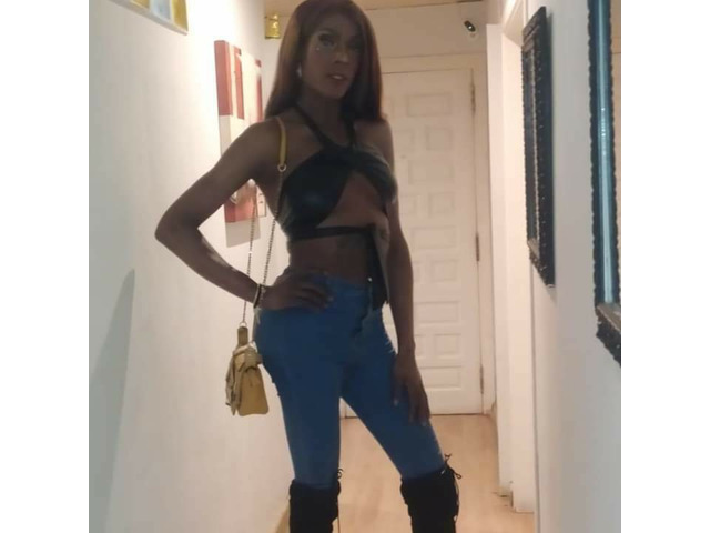 EXCLUSIVA, DELICADA Y FEMENINA