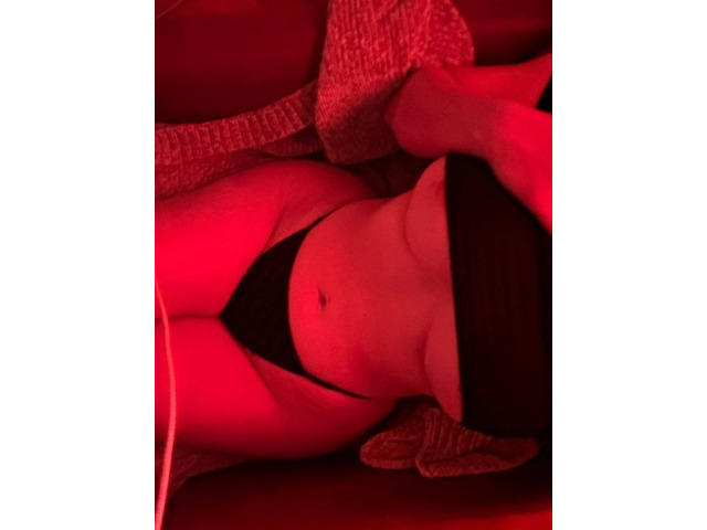 Chica guapa y ama de vocación