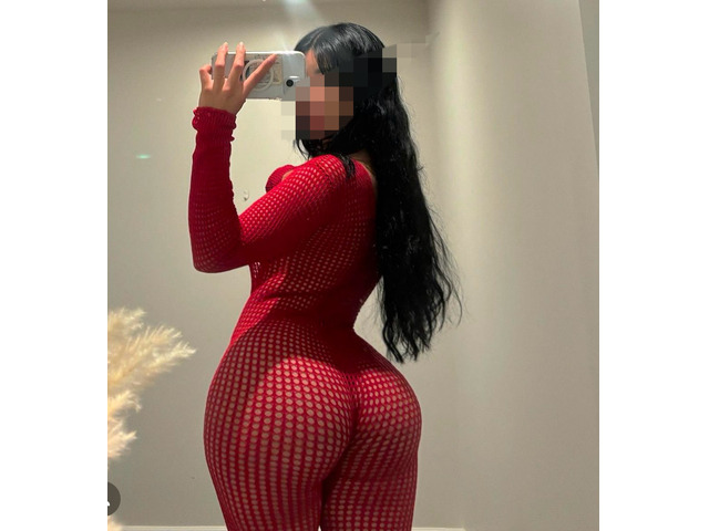 Morena latina sexy en Almeria