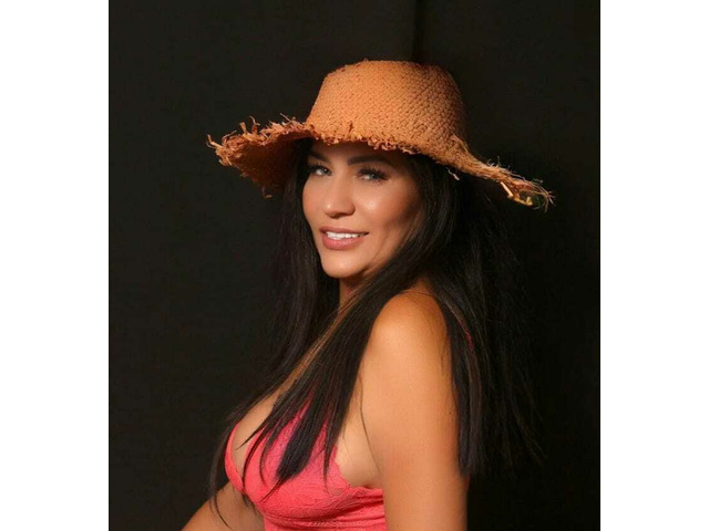 HOT AND SEXY FOR A PARTY!!